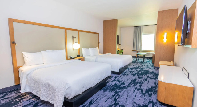 Четырёхместный люкс Отель Fairfield by Marriott Inn & Suites Houston League City