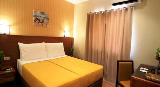 Standardowy pokój Coron Soleil Express Hotel