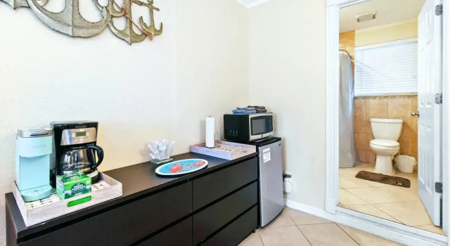 4br Private Guest Suite Pool PGA Beaches, Забронировать Гостевой дом Палм-Бич Palm Beach County, рядом с The Gardens Mall