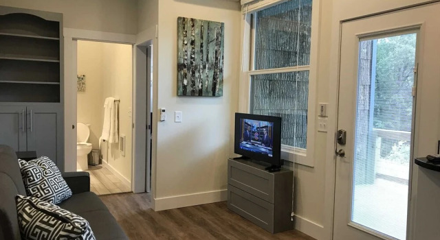 Rivers Edge 1 Bedroom 1 Bathroom Cabin