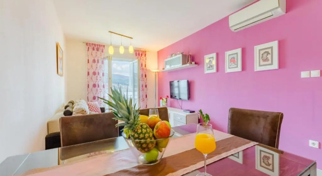 Апартаменты Mountain View Apartment