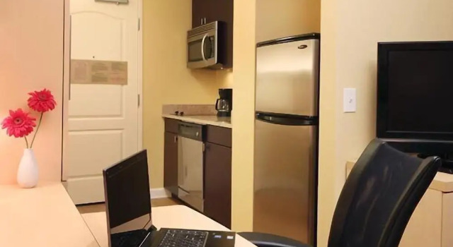 Четырёхместная студия TownePlace Suites by Marriott Albany