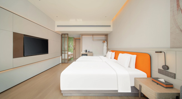 Holiday Inn Zhuhai City Center by IHG