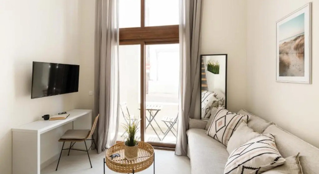 Студия Deluxe Palm Residences
