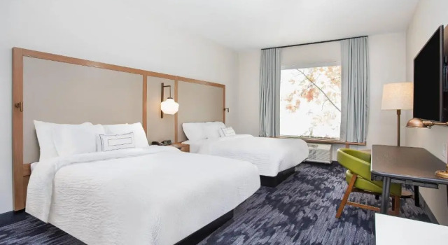 Четырёхместный номер Standard Fairfield Inn & Suites by Marriott Pigeon Forge