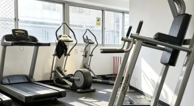 Spacious Modern 3B for 6 Next to Darling Harbour, Забронировать Отель Сидней Sydney Region, рядом с Австралийский национальный морской музей