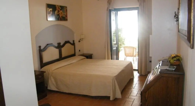 Трёхместный номер Standard Hotel Villa Delle Meraviglie