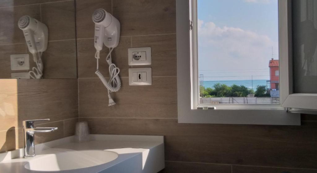 Hotelristorante Il Punto, Rezervați Hotel Marotta Marche Coast