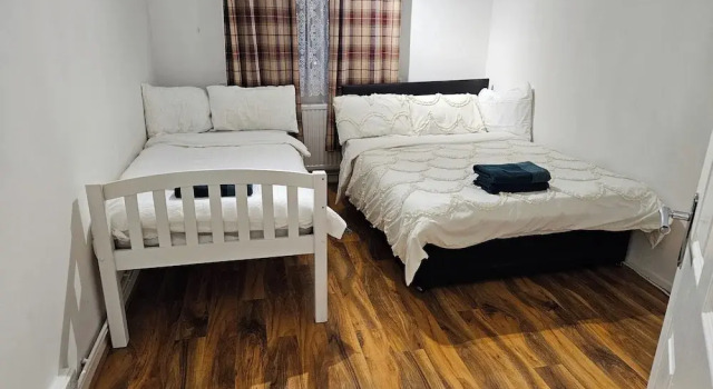 Mitcham Junction - 2 Bed Apartment - Sleeps 6, Varaa Huoneisto Asunnot kohteessa Merseyside, Huoneisto