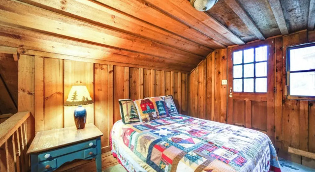 Rustic Maggie Valley Cabin w/ Mountain Views!, Забронировать Дом для отпуска Мегги-Вэлли Аппалачи