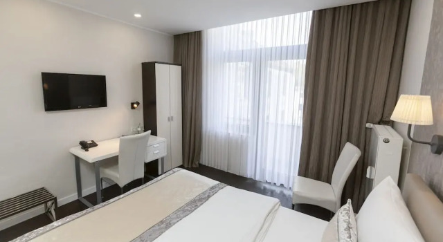 Одноместный номер Business с балконом Hotel Prinz Anton