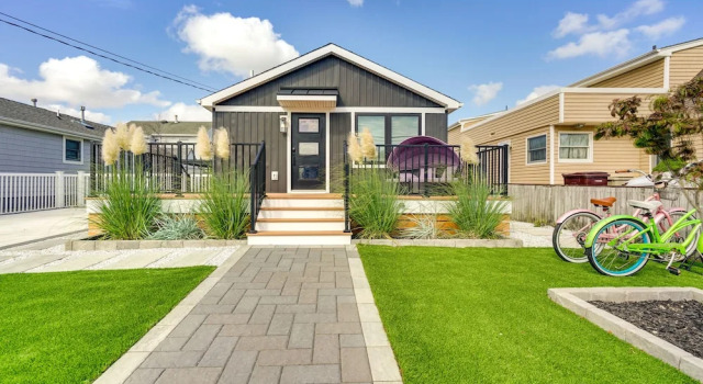 Renovated Seaside Park Cottage: Steps to Beach!, Prenota Hotel Seaside Park Jersey Shore
