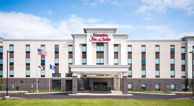 Кровать в общем номере Hampton Inn and Suites at Wisconsin Dells Lake Delton