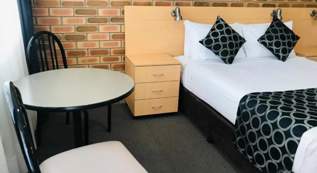 Jumbuck Motor Inn