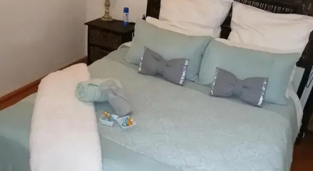 Caslin, Boek Hotel Pretoria 