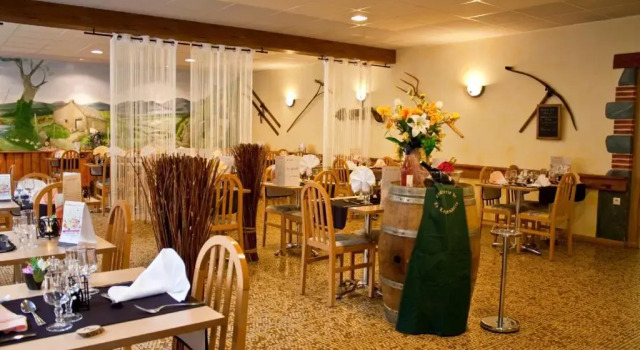 Номер Superior Hostellerie du Cantal