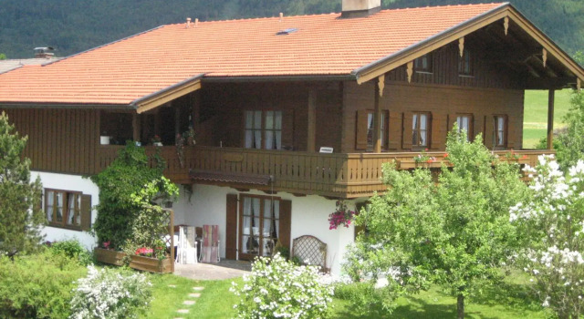 Ferienwohnung Gundi Scheurl - Chiemgau Karte, Varaa Hotelli Hotellit Baijeri pysäköinnillä, Pysäköinti