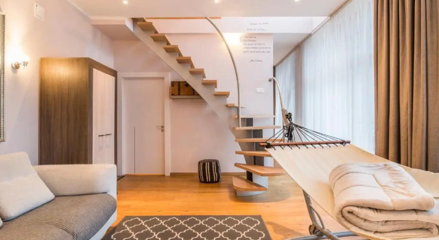 Central 2-level Penthouse with Terrace and free parking, Забронировать Апартаменты/квартира Рига Видземе, рядом с Порт Риги