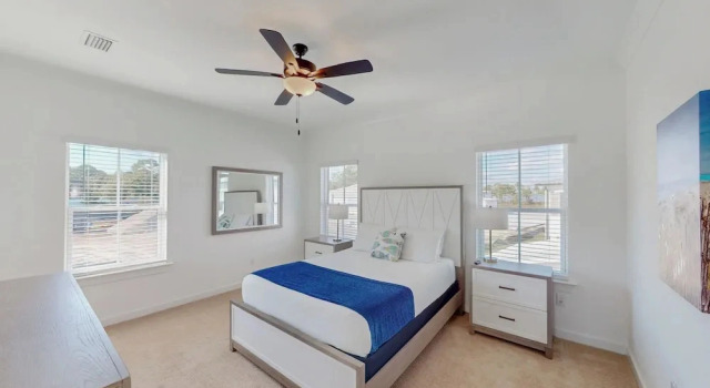 Luxury Pet-friendly Home With Game Room & Community Pool, Book Feriehus Villaer i Alabama, Villa