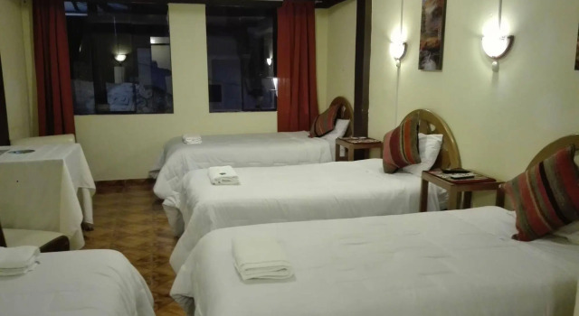 Condor Palace Hostal
