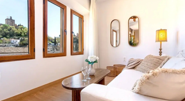 Cozy Apartment With Views Alhambra Plaza Nueva IV, Забронировать Апартаменты/квартира Гранада Granada Province, рядом с Музей народных традиций и искусств Los Tiros de Granada