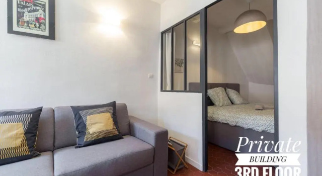 Private Building, 4 Apts, Unique at Nice - Old Town, Забронировать Отель Ницца Приморские Альпы, рядом с Набережная Соединенных Штатов