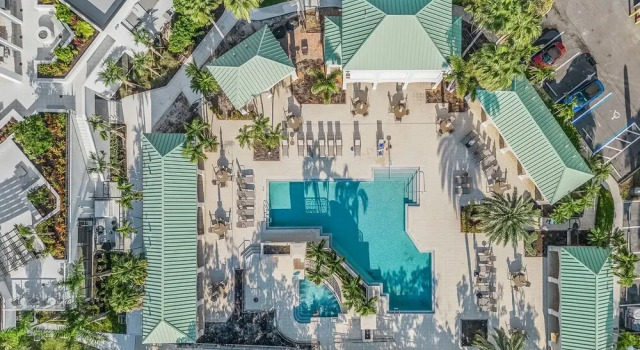 Номер Standard Grandview #603 - 4142 Bay Beach Ln 3 Bedroom Condo by RedAwning