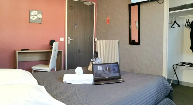 La Vieille Ferme, Prenota Hotel Hotel a Alvernia con parcheggio, Parcheggio