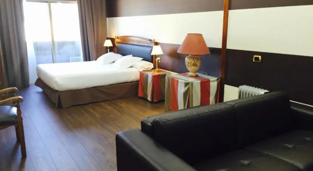 Четырёхместный номер Standard Ipanema Hotel by gaiarooms