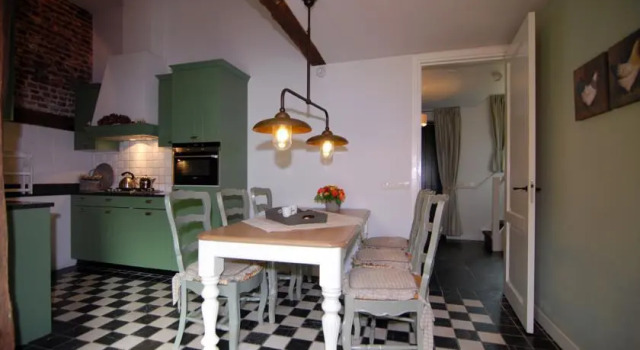 Inkelshoeve A Gen Bongerd Huis 3 (12 Personen), Book Hotel Epen 
