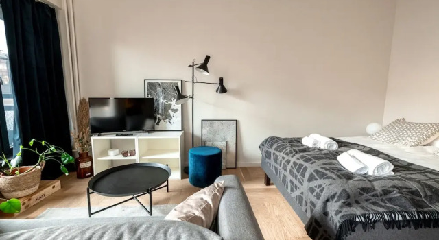 Студия 2ndhomes High-quality Studio w Balcony