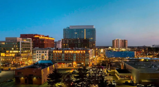 Клубный номер Standard Bethesda North Marriott Hotel & Conference Center