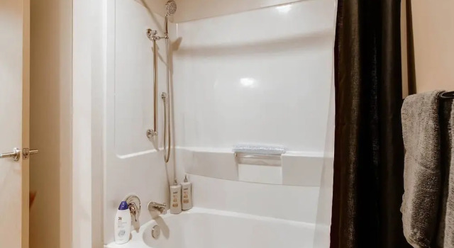 Апартаменты Speechless In Seattle! #1 Location - 2BR - Free Parking! (VR1)