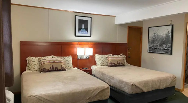 Hunters Friend Resort near Table Rock Lake, Забронировать Курортный отель Отели Table Rock Lake с парковкой, Парковка