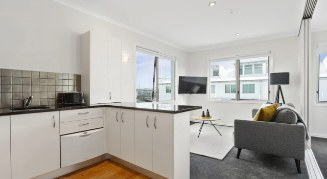 Newly Refurnished Stylish One Bedroom