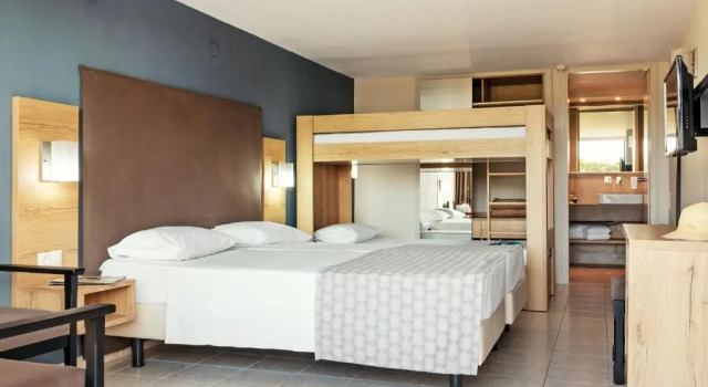 Семейный номер Standard с видом на сад SOL by Meliá Marina Beach Crete