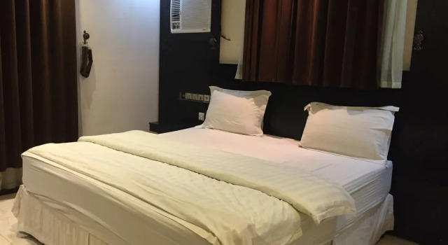 Corner Bahia, Buchen Sie Hotel Al Aziziyah 