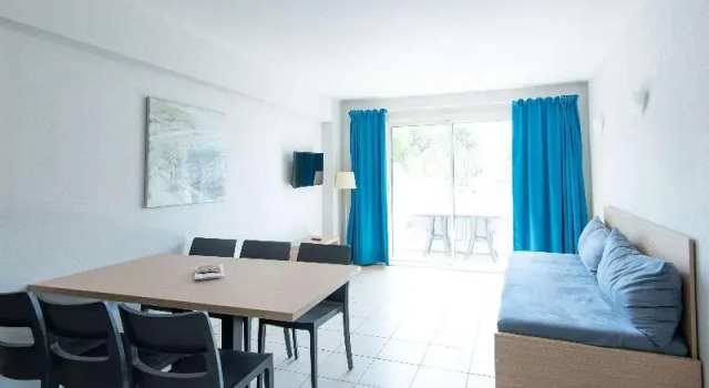 Апартаменты с балконом Comfort Aparthotel Frejus La Tour de Mare