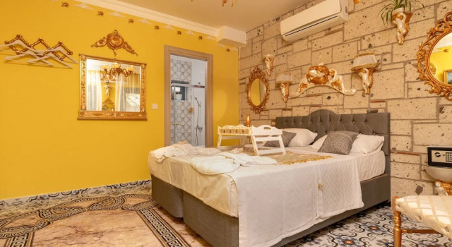 Lamur Hotel, Забронировать Отель Чешме Измир