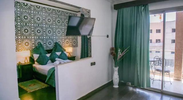 Полулюкс Hotel La Perle du Sud