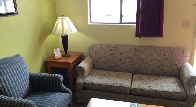 Двухместный номер Standard Budget Inn