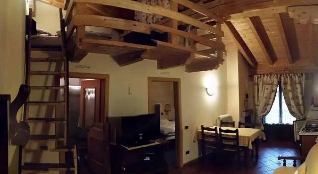 Residence Ruetoreif, Забронировать Отель Грессоне-Сен-Жан Грессоней, рядом с Горнолыжный курорт Грессоне-Сен-Жан