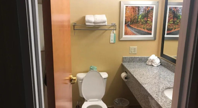 Люкс Best Western Plus New England Inn & Suites