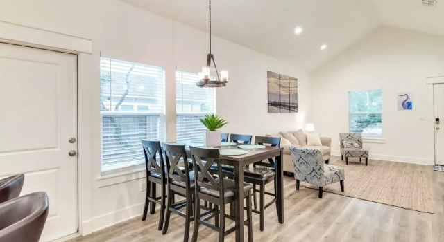 1 Mi to Beach: Retreat w/ Large Yard in Rockport