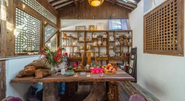 He Xia · Fan Chen Lotus |  Mu Qin Naxi Courtyard Boutique Hotel (Lijiang Ancient City Branch), Забронировать Бутик-отель Бутик-отели Лицзян, рядом с Улица Сквер-стрит Древнего города Даянь, Бутик-отель