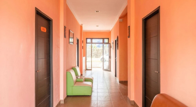 Homestay Casa Delray Syariah by OYO Rooms, Rezervovat Hotel Cisolok West Java