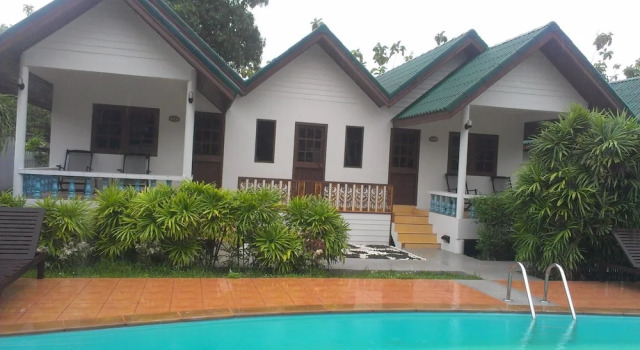 Surin House, Забронировать Вилла Отели Южного Таиланда с парковкой, Парковка