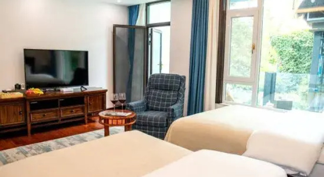 Люкс Lijiang Boman Yuelai Homestay