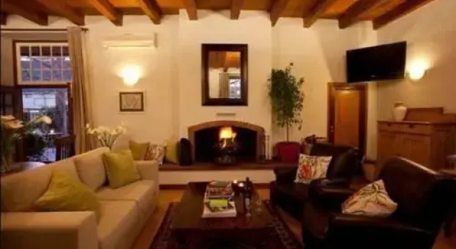 Oude Leeskamer Guest House, Забронировать Гостевой дом Гостевые дома Стелленбос, рядом с Stellenbosch Art Gallery, Гостевой дом