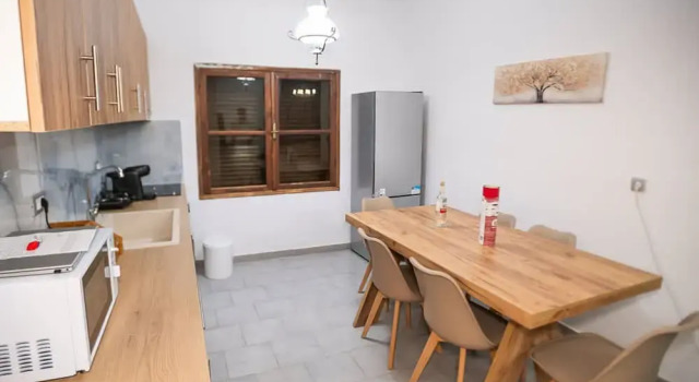 Sinani Villa - Garden Oasis With Private Pool, Забронировать Вилла Отели Колимпиа с парковкой, Парковка